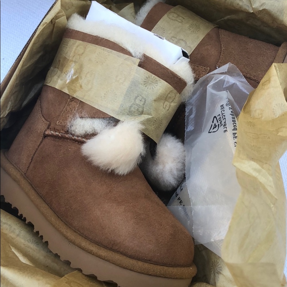Girls ugg - Picture 2 of 8
